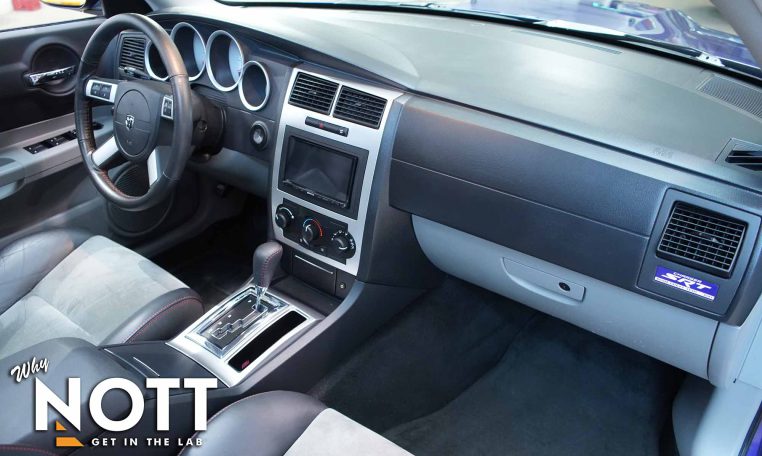 2007 DODGE CHARGER SRT8 | Plum Crazy 098-300