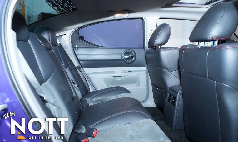 2007 DODGE CHARGER SRT8 | Plum Crazy 098-300