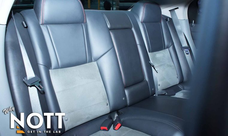 2007 DODGE CHARGER SRT8 | Plum Crazy 098-300