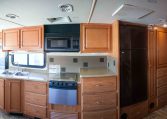 2012 FLEETWOOD BOUNDER CLASSIC  36R Triple Slide / 3 BED/2 BATH