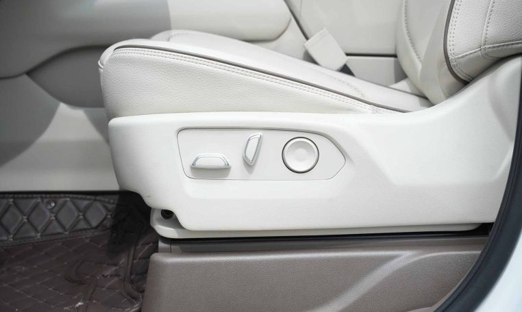 2023 GMC YUKON DENALI | Captain Seats | Rear Entertainment