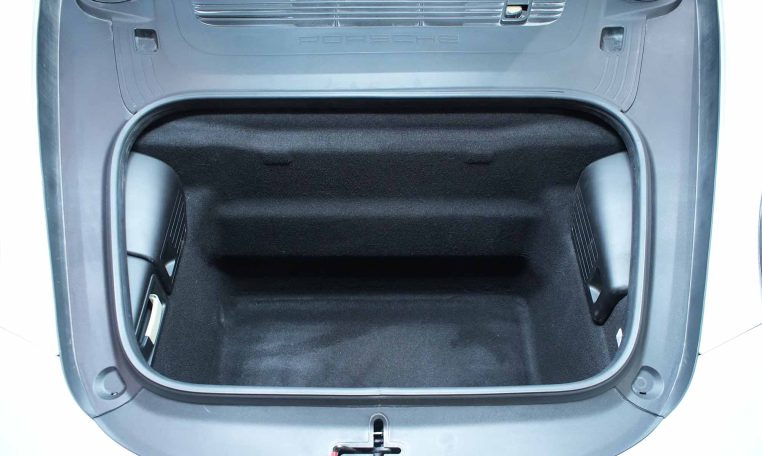2017 PORSCHE 911 Carerra 4 | Premium Package Plus | PDK