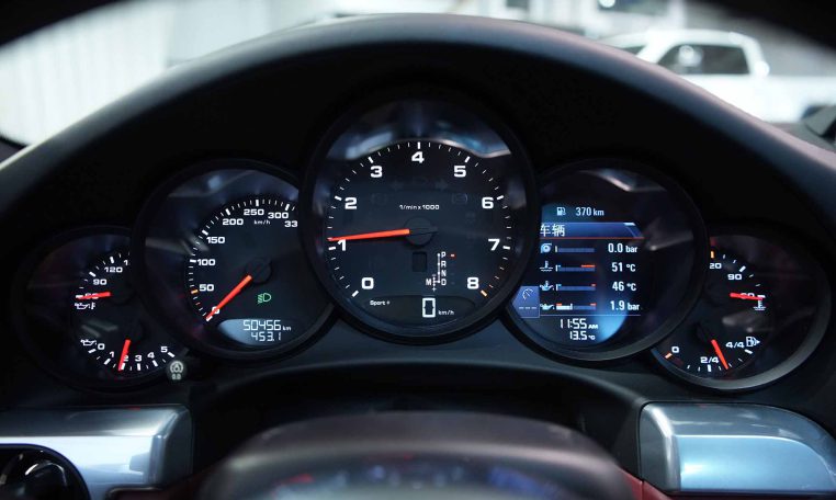 2017 PORSCHE 911 Carerra 4 | Premium Package Plus | PDK