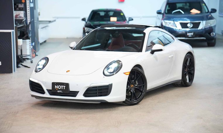 2017 PORSCHE 911 Carerra 4 | Premium Package Plus | PDK