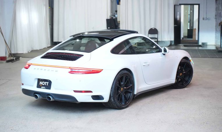 2017 PORSCHE 911 Carerra 4 | Premium Package Plus | PDK