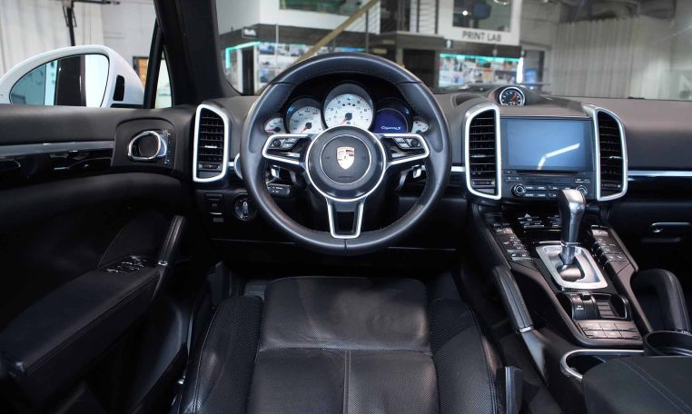2017 PORSCHE CAYENNE AWD 4DR S
