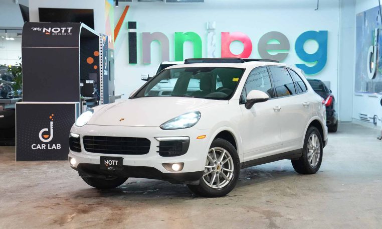 2017 PORSCHE CAYENNE AWD 4DR S