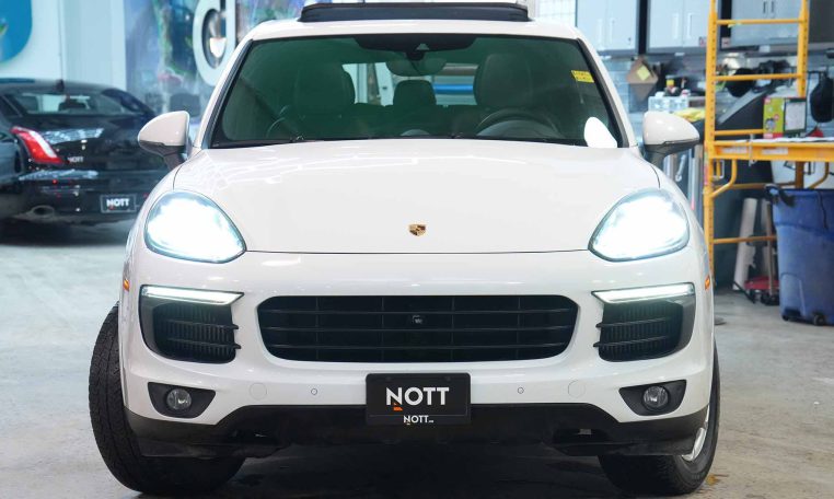 2017 PORSCHE CAYENNE AWD 4DR S