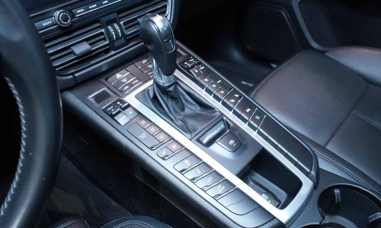 2019 PORSCHE MACAN S | Two Sets of Wheels