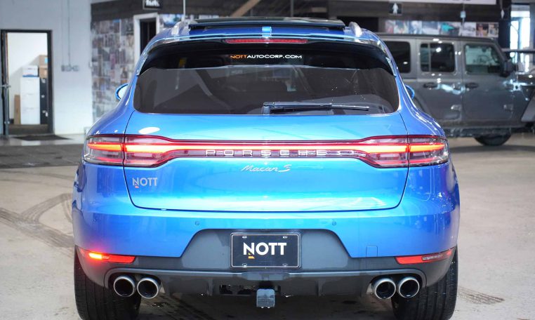 2019 PORSCHE MACAN S | Two Sets of Wheels
