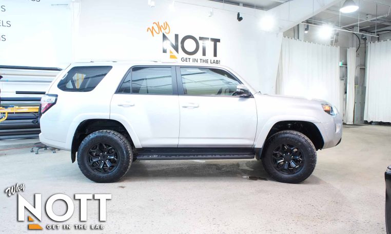 2018 TOYOTA 4 Runner SR5 | Local MB Vehicle | 7 Passenger!