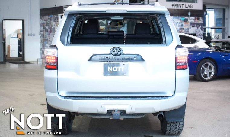 2018 TOYOTA 4 Runner SR5 | Local MB Vehicle | 7 Passenger!