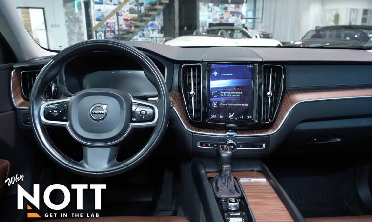 2018 VOLVO XC 60 T6 INSCRIPTION