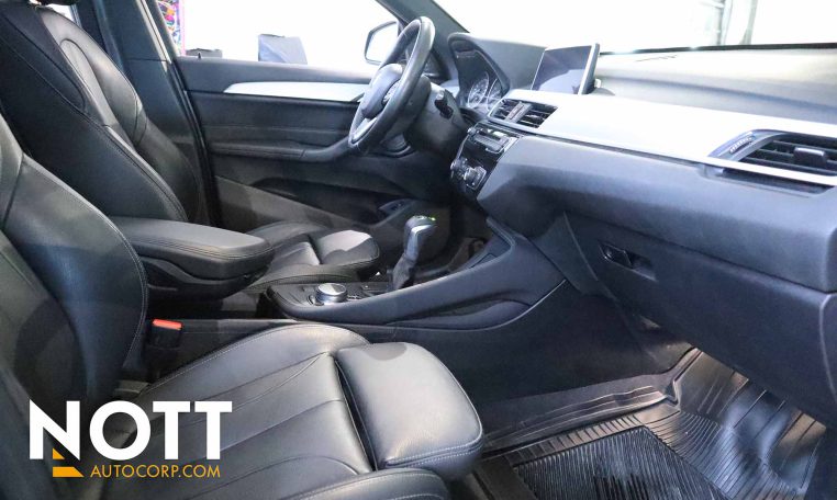 2018 BMW X1 28i