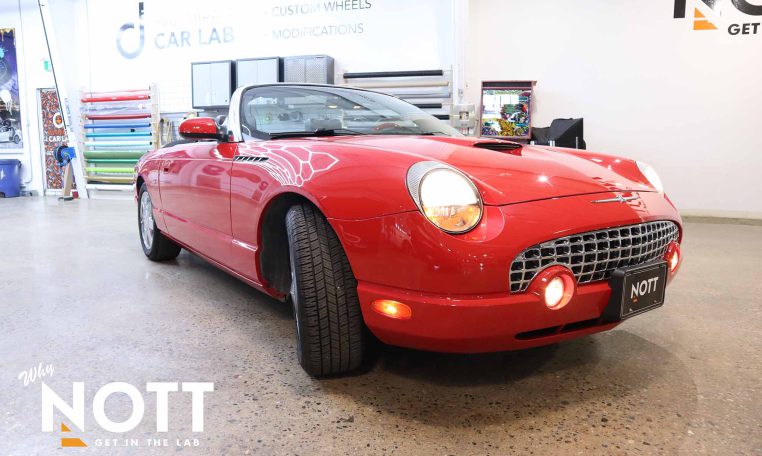 2002 FORD THUNDERBIRD
