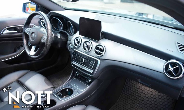 2019 MERCEDES BENZ GLA GLA 250 | Sunroof