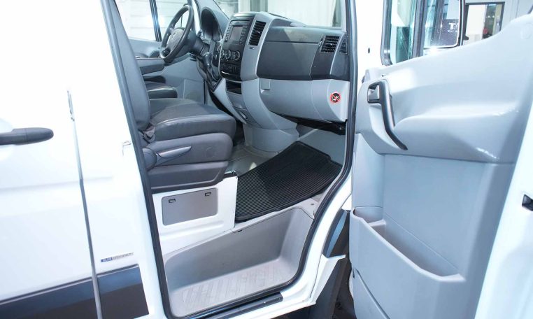 2014 MERCEDES BENZ SPRINTER 2500