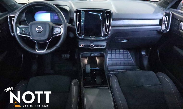 2022 VOLVO C40 RECHARGE Ultimate | Charging Cable Included