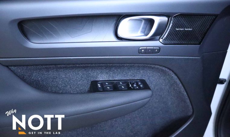 2022 VOLVO C40 RECHARGE Ultimate | Charging Cable Included