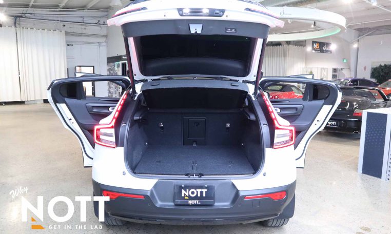 2022 VOLVO C40 RECHARGE Ultimate | Charging Cable Included