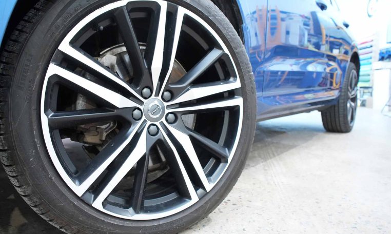 2021 VOLVO XC60 RECHARGE T8 R-Design | PHEV | Harmon Kardon | Adaptive Cruise Control