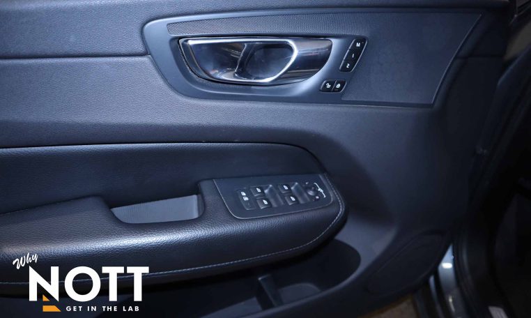 2018 VOLVO XC 60 T5 | LOCAL