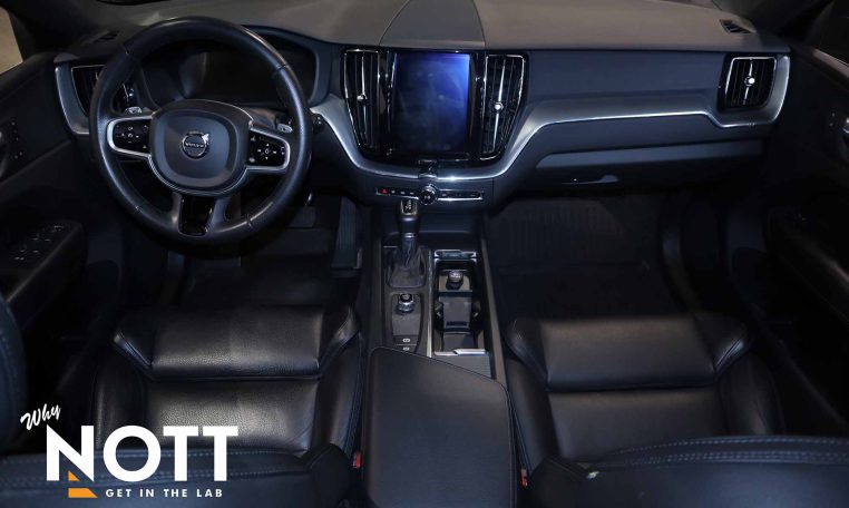 2018 VOLVO XC 60 T5 | LOCAL