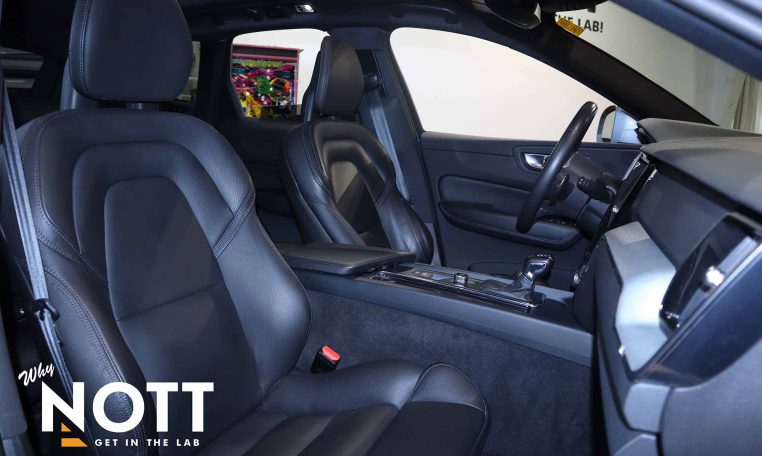 2018 VOLVO XC 60 T5 | LOCAL