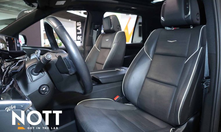 2023 CADILLAC ESCALADE  4WD SPORT | LOCAL