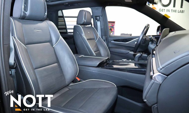 2023 CADILLAC ESCALADE  4WD SPORT | LOCAL
