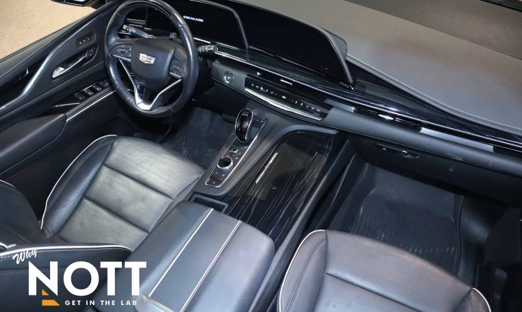 2023 CADILLAC ESCALADE  4WD SPORT | LOCAL