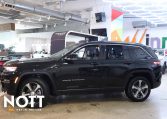 2022 JEEP GRAND CHEROKEE 4XE 4X4 | Rear Entertainment