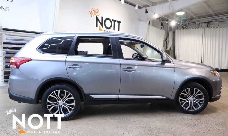 2018 MITSUBISHI OUTLANDER  ES