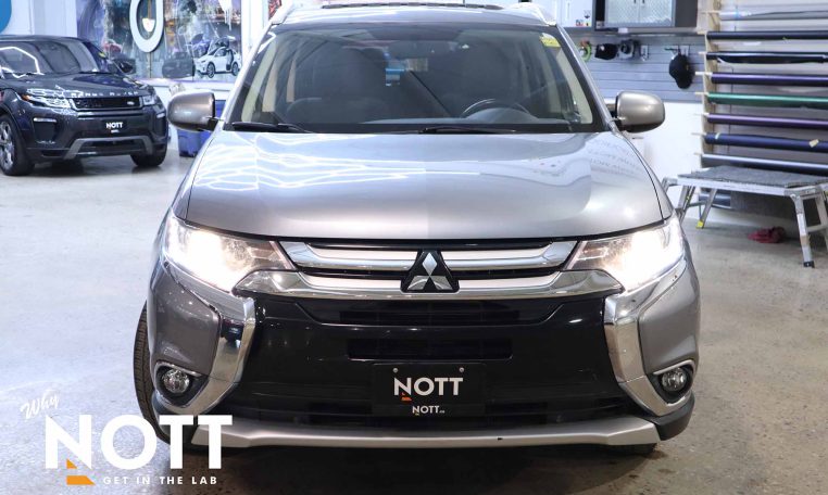 2018 MITSUBISHI OUTLANDER  ES
