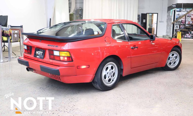 1988 PORSCHE 944S
