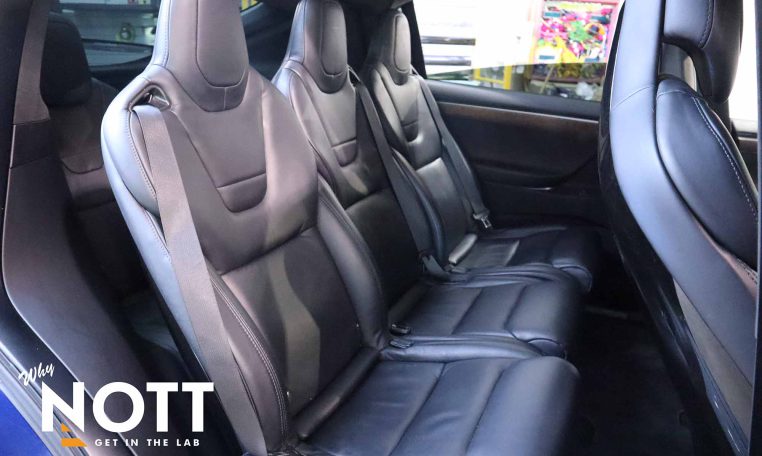 2017 TESLA Model X 90D | 7-Passenger