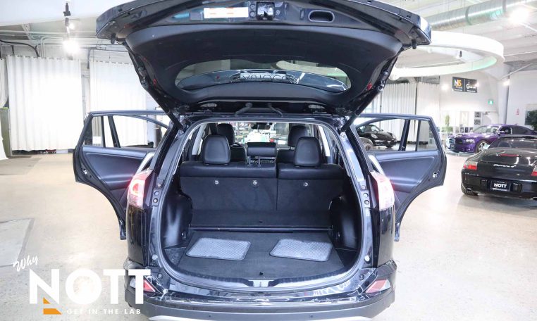 2016 TOYOTA RAV-4 HYBRID LIMITED