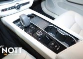 2022 VOLVO XC 60 B5 AWD Momentum | Blond Leather