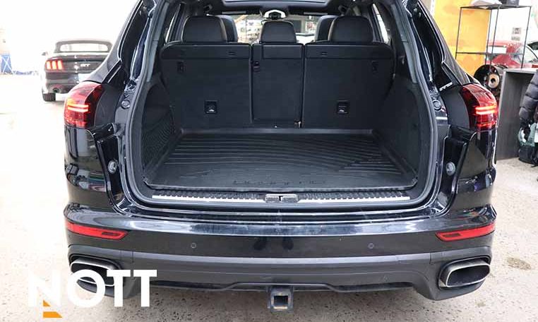 2016 PORSCHE Cayenne LOCAL | ONE OWNER