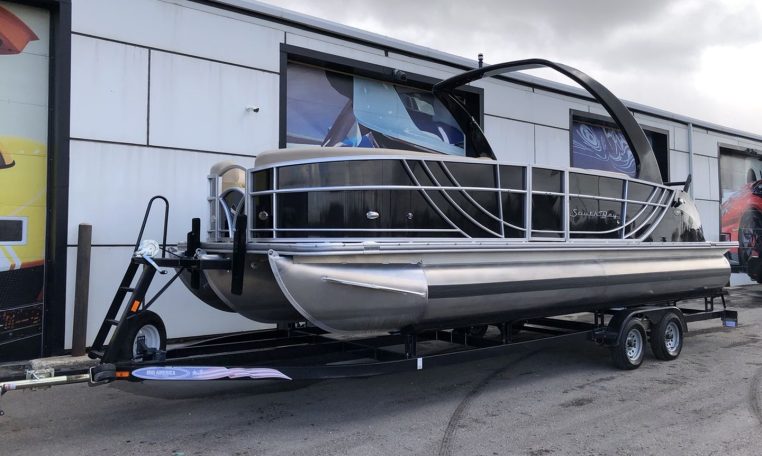 2015 SOUTH BAY 724 SPORT DLX Tritoon Boat 200HP Evinrude/24' Sport Tritoon Boat