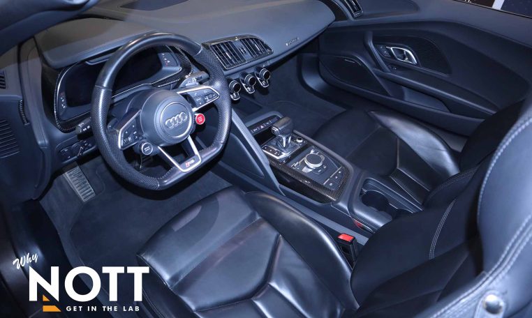 2017 AUDI R8 SPYDER V10 QUATTRO | 13-Speaker Bang & Olufsen Sound System