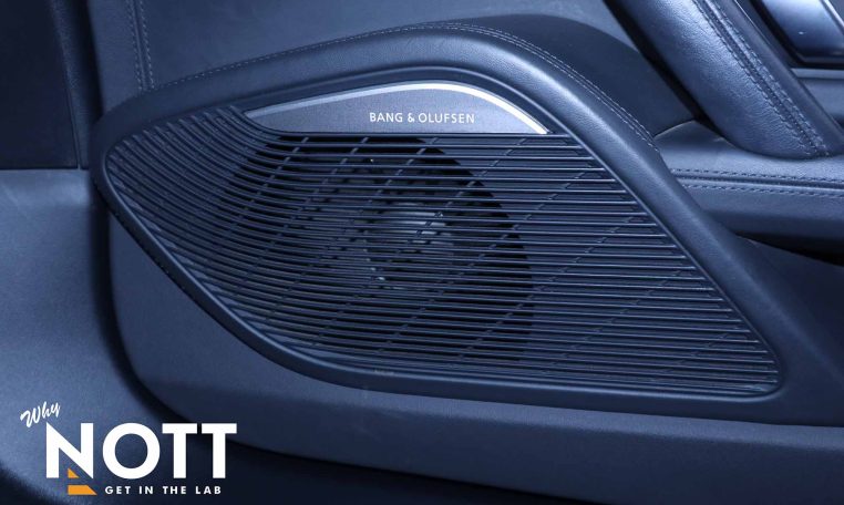 2017 AUDI R8 SPYDER V10 QUATTRO | 13-Speaker Bang & Olufsen Sound System