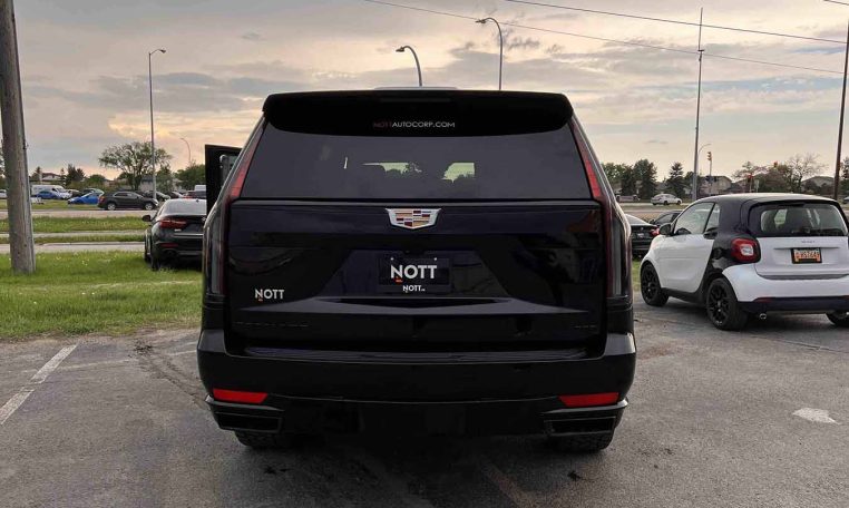 2022 CADILLAC ESCALADE Sport * APPOINTMENT ONLY* NO ACCIDENTS