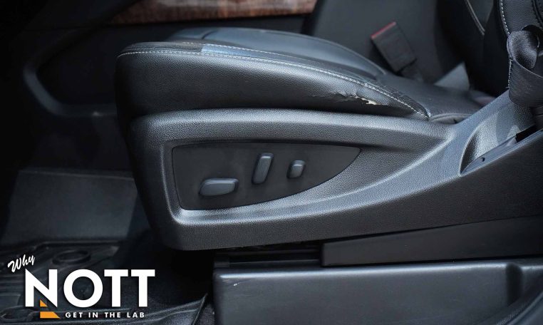 2020 CHEVROLET TAHOE Premier | Captain Seats | Rear Entertainment