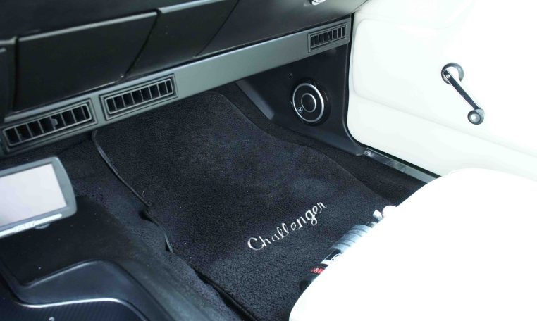 1974 DODGE Challenger Pro-Touring | 1400 hp | $156,000 USD