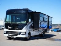 2012 FLEETWOOD BOUNDER CLASSIC 36R Triple Slide / 3 BED/2 BATH