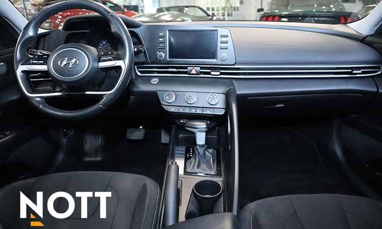 2023 HYUNDAI ELANTRA PREFERRED | ONE OWNER | FACTORY WARRANTY