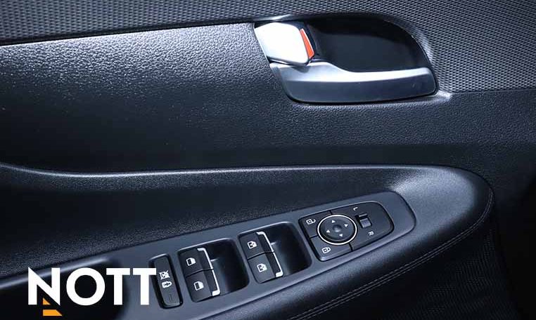 2020 HYUNDAI SANTA FE PREFERRED SECOND SET OF WINTERS ON RIMS