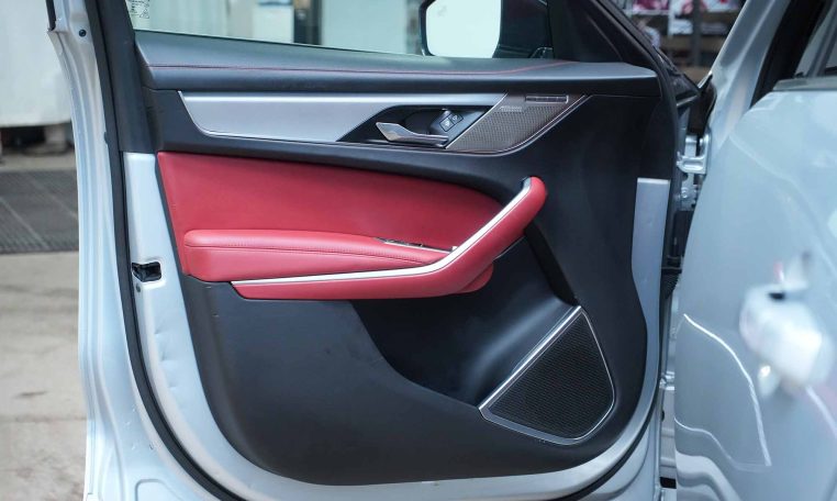 2021 JAGUAR F-Pace P400 R-DYNAMIC S | Meridian Sound | Apple CarPlay