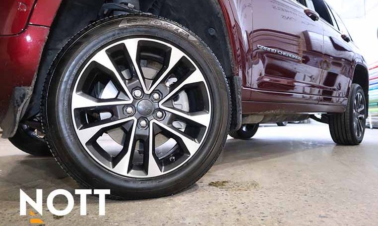 2023 JEEP GRAND CHEROKEE OVERLAND Low KMs | Fully Loaded